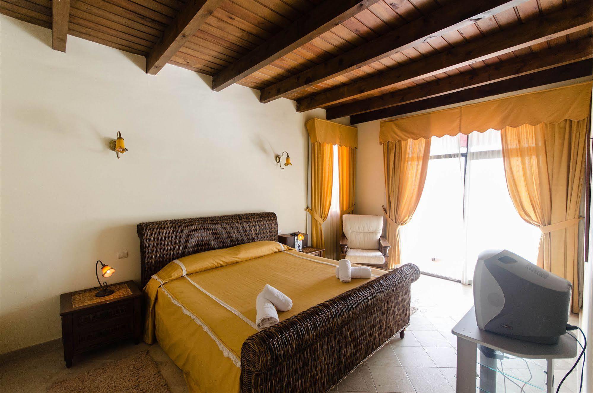 Galindo Beach El Saladillo Estepona Dış mekan fotoğraf