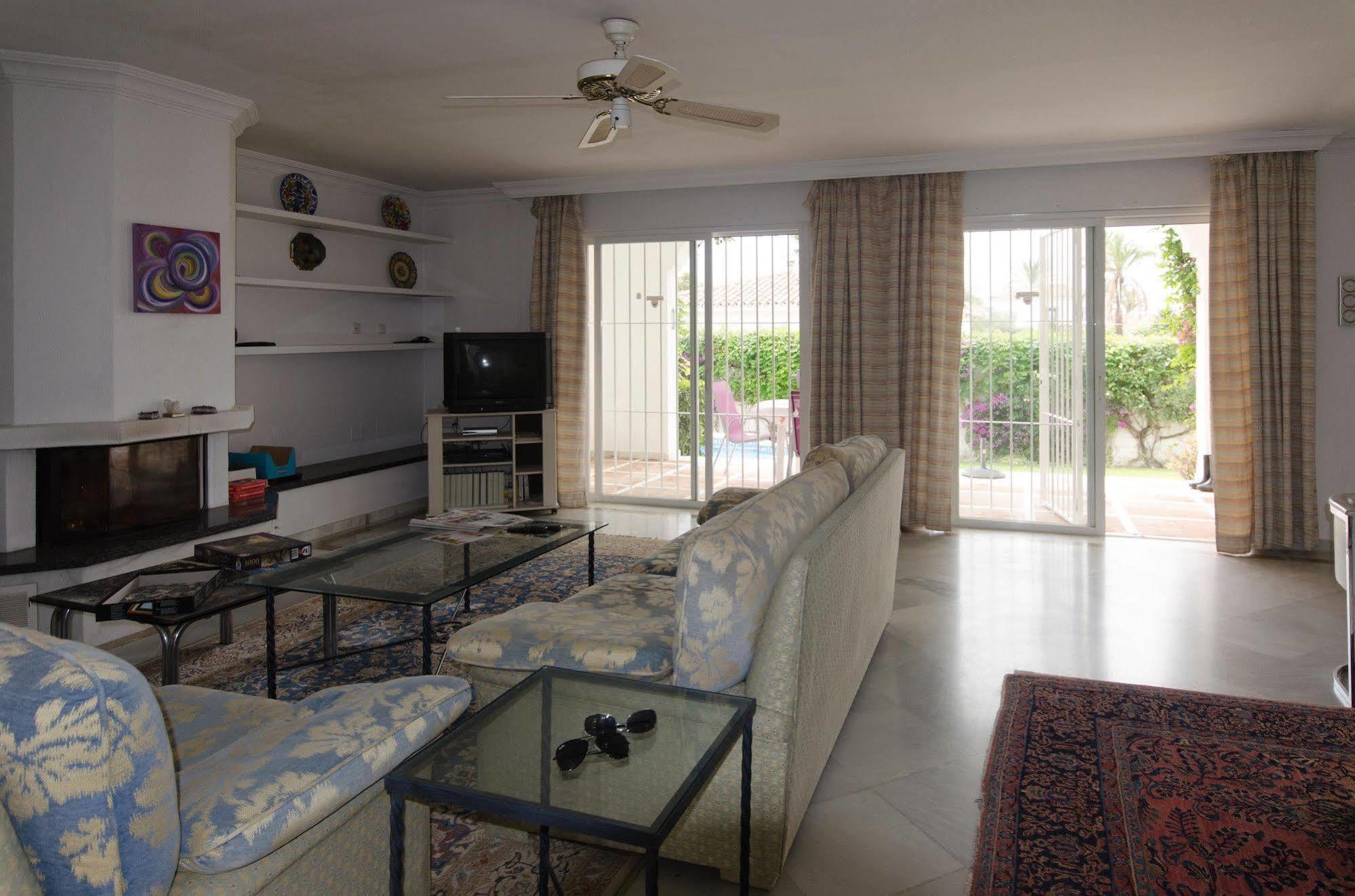 Galindo Beach El Saladillo Estepona Dış mekan fotoğraf